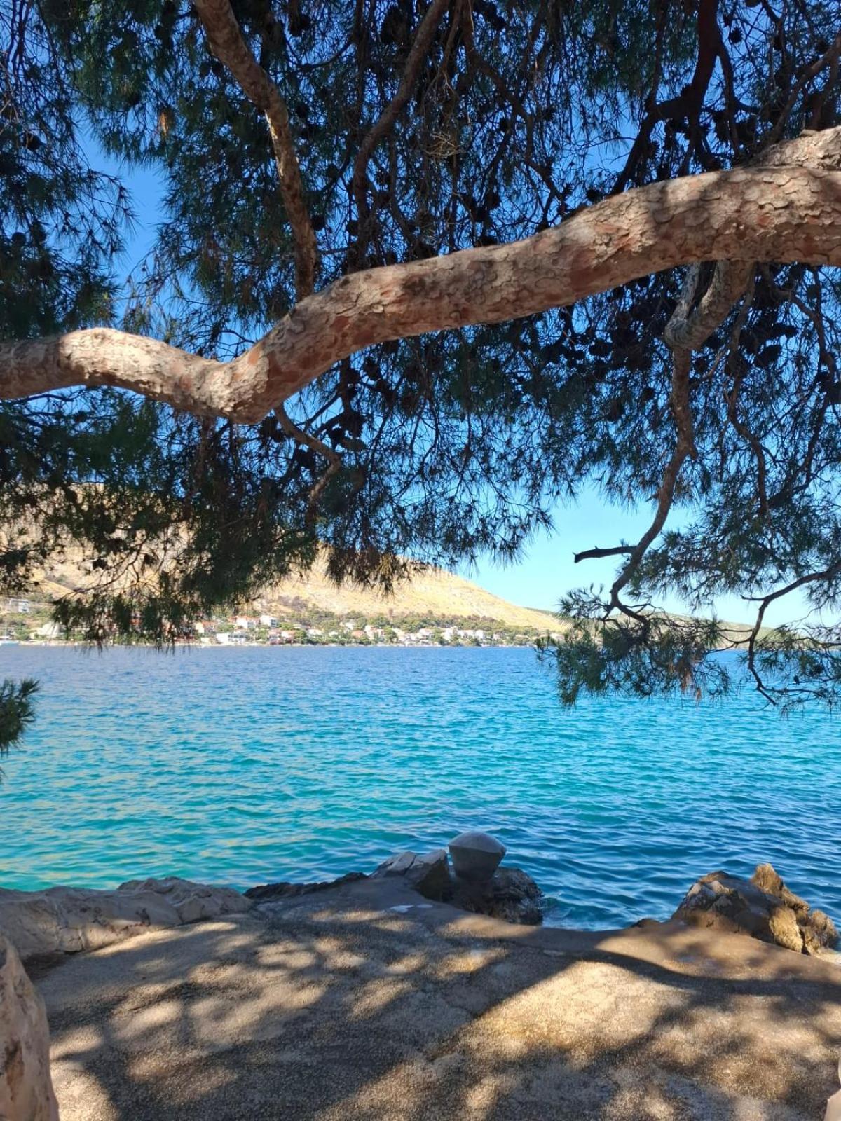 Apartmani Mlinar - One Bedroom Apartment With Seaview Grebastica Bagian luar foto