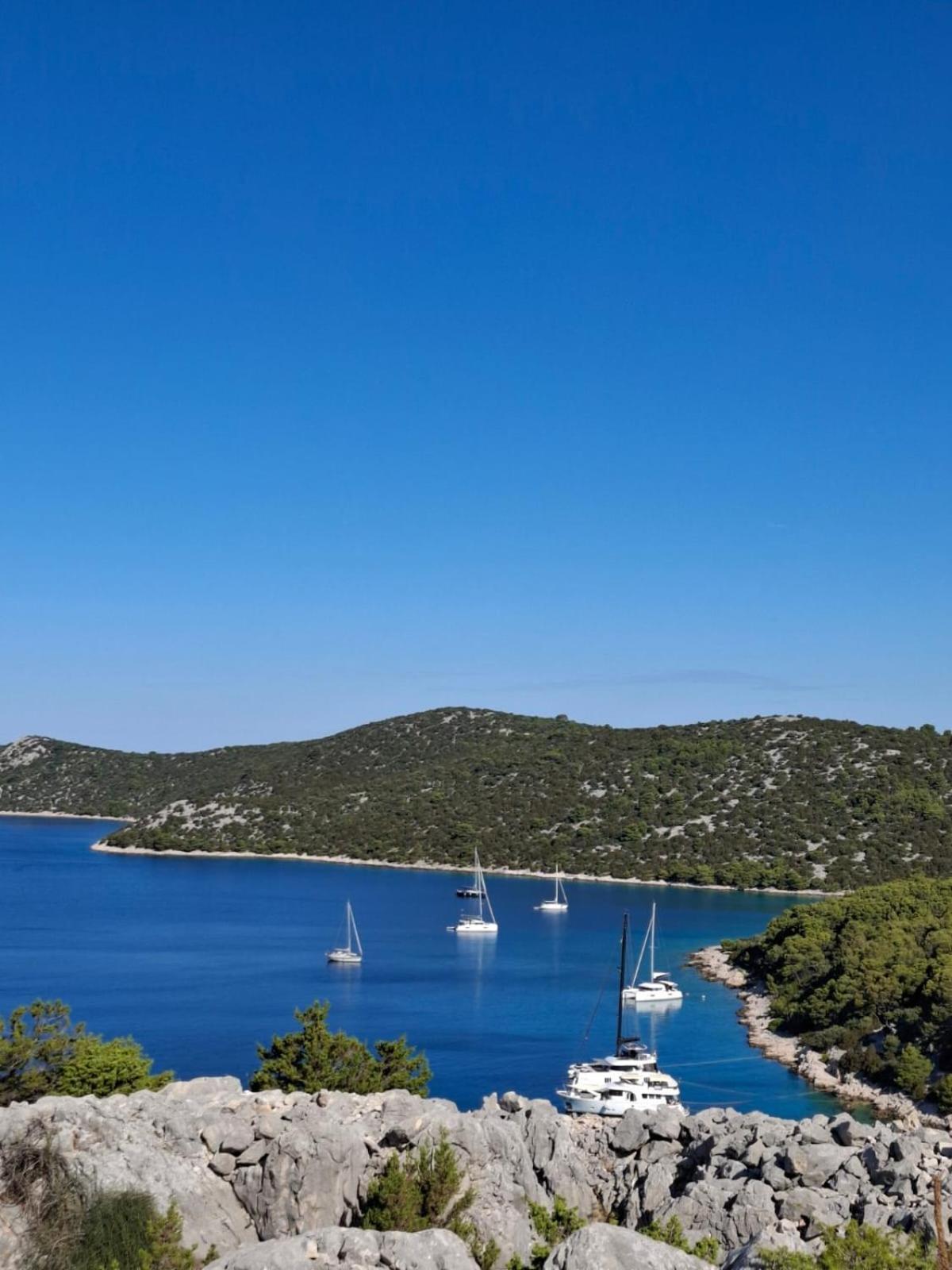 Apartmani Mlinar - One Bedroom Apartment With Seaview Grebastica Bagian luar foto